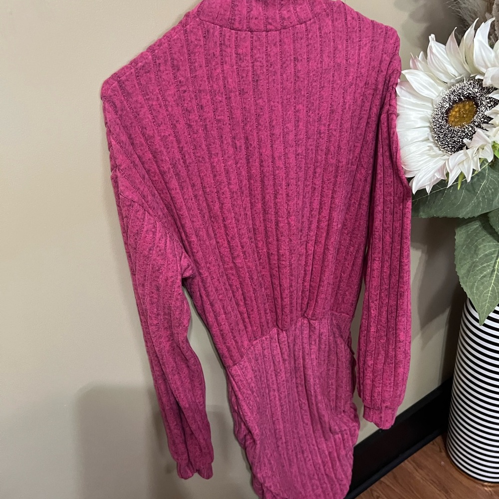 Women's Pink Ribbed Sweater - Picture 3 of 3
